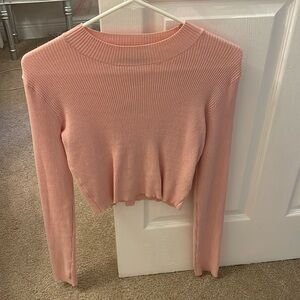 Brandy Melville sweater
Size Medium
Light pink